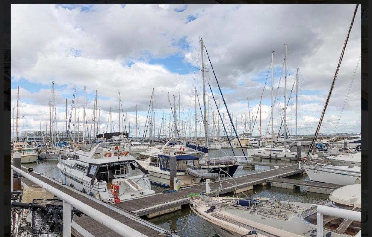 Beautiful And Magnific Yacht Ξενοδοχείο Lisboa Εξωτερικό φωτογραφία